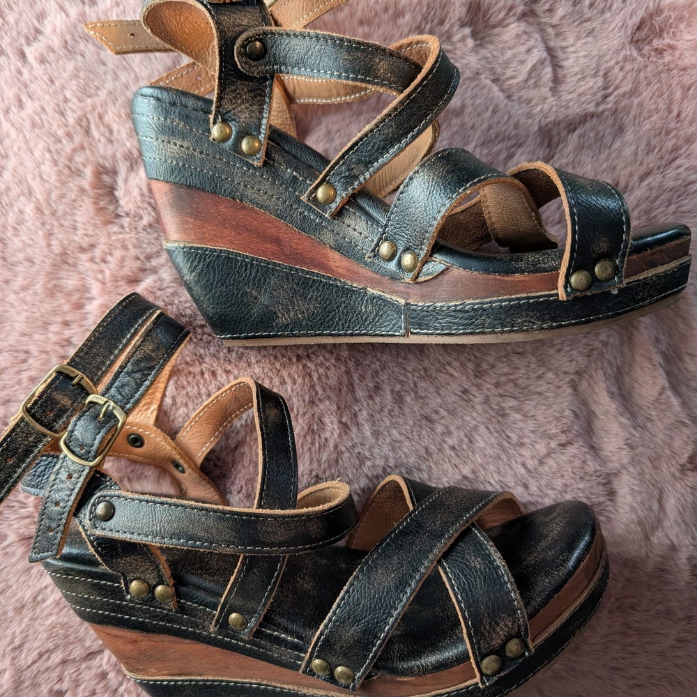 Bed Stu Black and Brown Leather Wedges